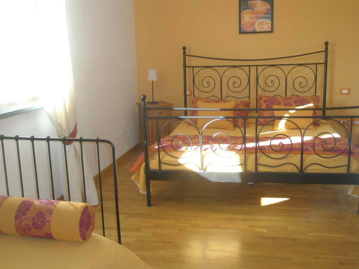 B&B La Rondine Tra Pisa E Lucca Сан-Джулиано-Терме Экстерьер фото